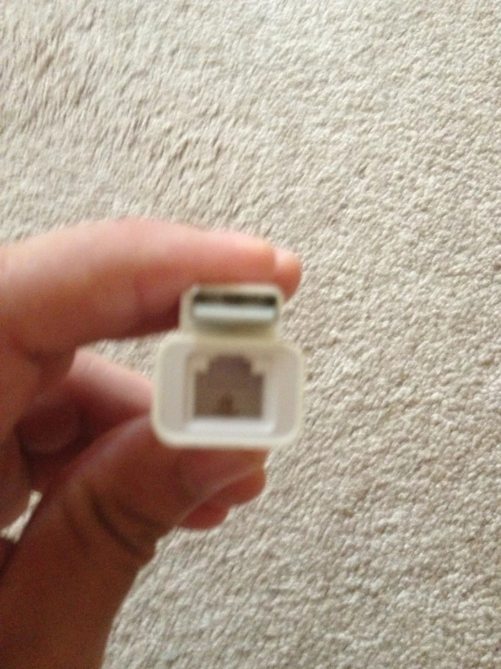 Genuine Apple dial-up external USB Modem 56 Kbps MA034Z/A - Image 2 of 2