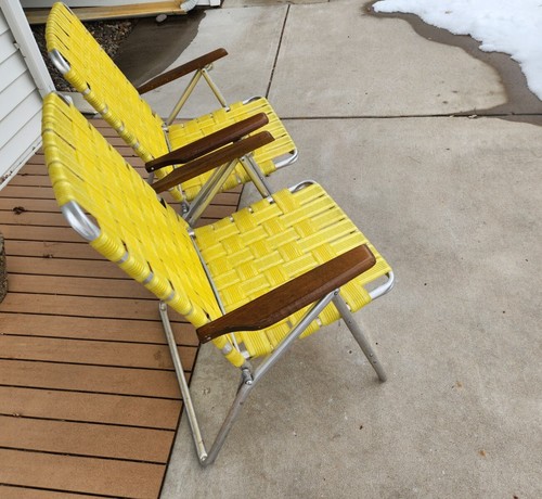 Set of 2 Vintage Webbing Aluminum Folding Lawn Chairs - Picture 3 of 10