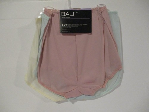 BALI womens panties~3-Pair Skimp Skamp stretch brief~ size 6/M - Picture 2 of 4