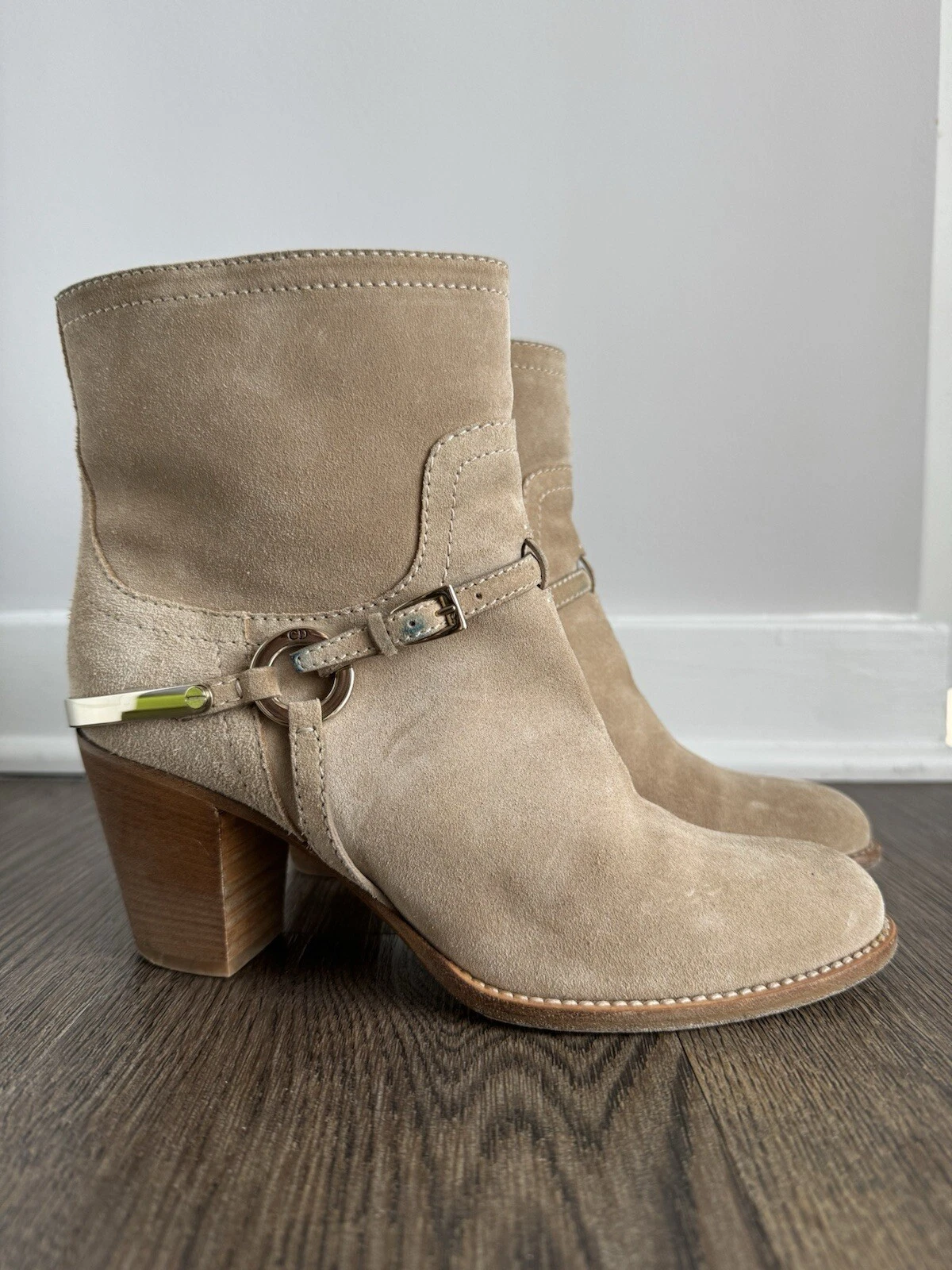 Bottines CHRISTIAN DIOR taille 7