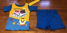 Pinkfong Baby Shark Fun in the Sun Short Sleeve Shirt & Shorts Pajamas 3T New