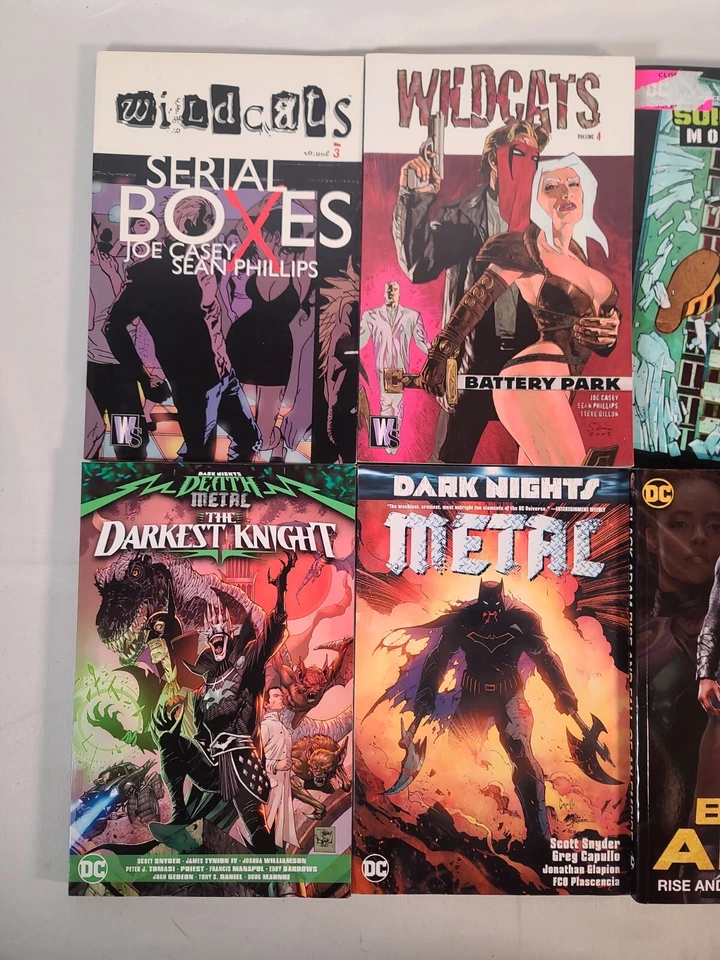 Lote de novelas gráficas DC - Black Adam, Dark Nights, Wildcats, Suicide Squad, Dark Foto 2 de 4