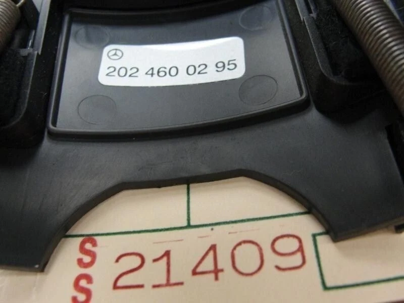 Cubierta de columna de dirección C220 1994 1996 Mercedes cubierta del lado del conductor izquierdo moldura OEM Foto 3 de 4