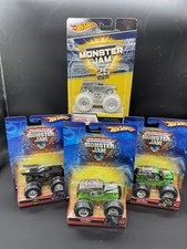 4x HW Monster Jam 1:64 Monster Trucks - 3x 25 aniversario excavadora de tumbas + Batman