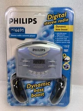 Philips Magnavox AQ6691 Cassette Player AM FM Radio Walkman Dynamic Bass Boost