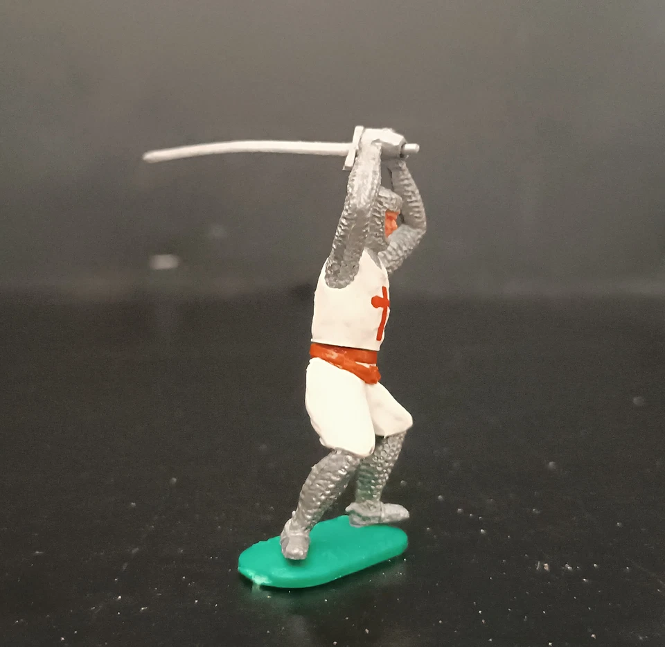 TIMPO TOYS VINTAGE 1965 SW CRUSADERS #15263 SOLDADO BRINQUEDO DE ATAQUE ESPADA CRUZADA - Imagem 3 de 4