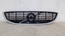 VOLVO V40 R-DESIGN 2016 -2019 FRONT BUMPER UPPER CENTRE RADIATOR GRILL 31425331