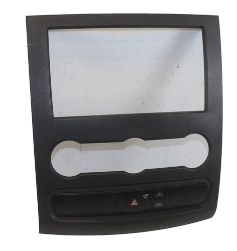 Mercedes Sprinter 2 II B906 Crafter Verkleidung Blende Armaturenbrett Radio