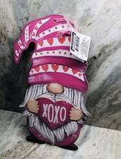 Ship N 24 Hours. New- Valentine  s Day Gnome Wood Wall Sign.  Xoxo  . 14 Inches H.