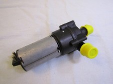 Mercedes W210 W202 W461 W901 Wasserpumpe NEU Original A0018351364 2B29-2603-13 Mercedes W210 W202 W461 W901 Wasserpumpe NEU Original A0018351364 2B29-2603-13