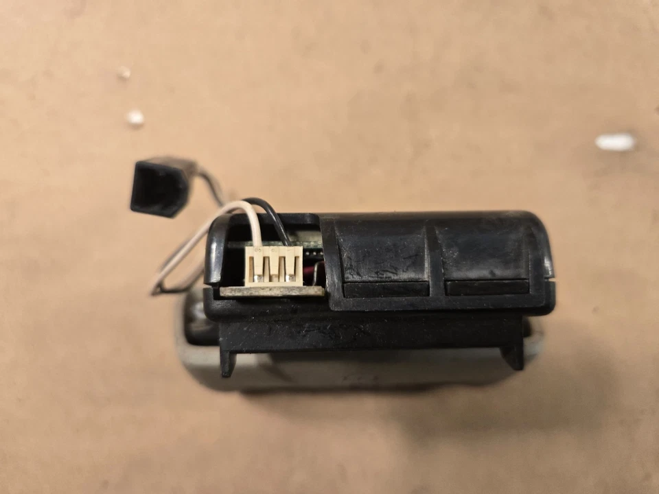 Transmisor de puerta de garaje Land Rover Discovery 2 Home Link OEM 082V94800 Foto 4 de 4