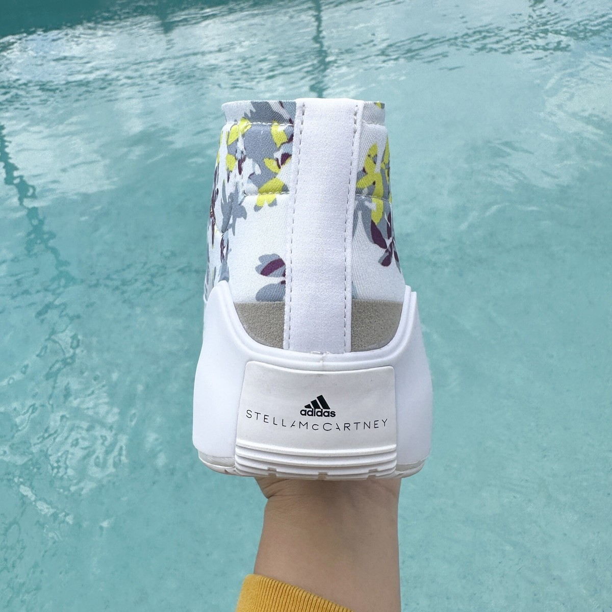 未使用　adidas x STELLA MCCARTNEY 花柄刺繍　プリント adidas by Stella McCartney (アディダス バイ ステラ