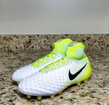NIKE Magistax Ola II TF Outdoor Senior Soccer Shoes