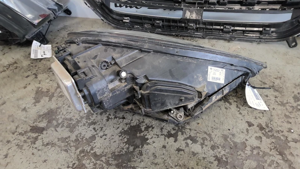 Driver Headlight 4 Model Xenon HID Headlamps Fits 10-13 PORSCHE PANAMERA 723138 - Image 3 of 4