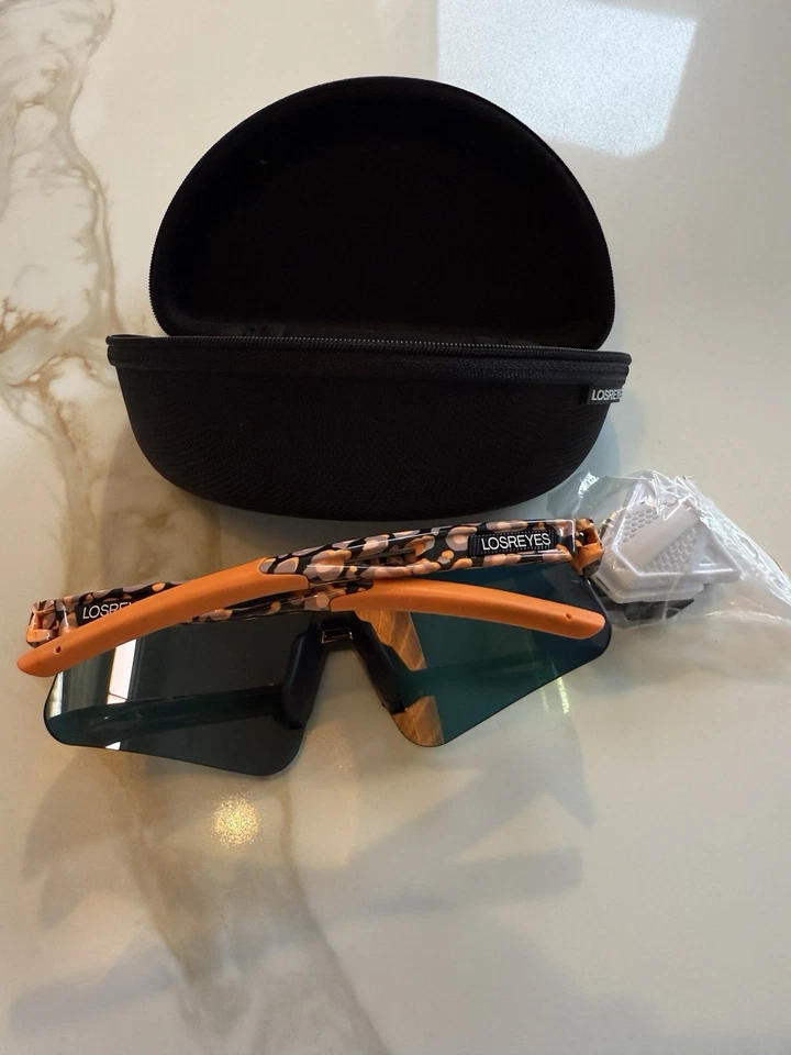 Gafas de sol de béisbol juveniles Los Reyes Foto 3 de 3