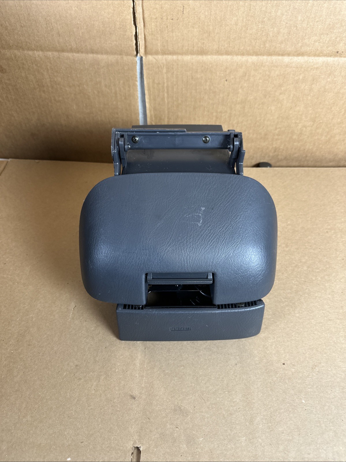 1997 2001 Honda CRV Factory Center Slide Out Dual Cup Holder w/ Pocket Storage