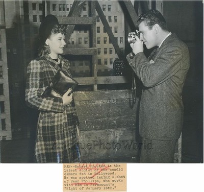 Robert Preston mit Kamera und J. Phillips antikes Foto