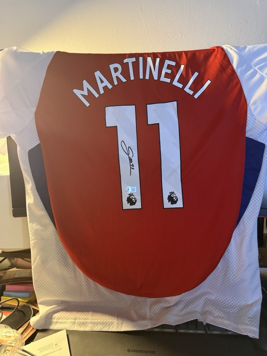 Gabriel Martinelli Signed Arsenal FC Home Soccer Jersey #11 with