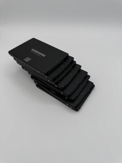 8 Pack used Samsung 870 EVO 1 TB Internal SSD SATA drives
