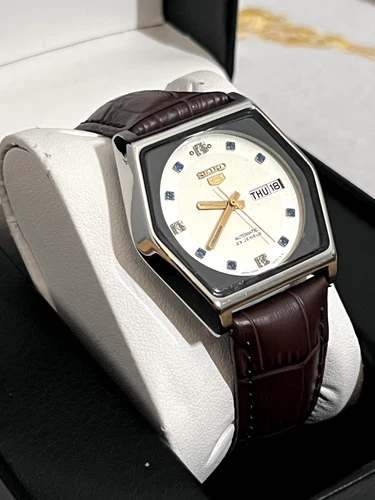 Seiko 5 6349 6030 White Hex Dial Day Date Automatic Watch Vintage 1982 Watch 23J
