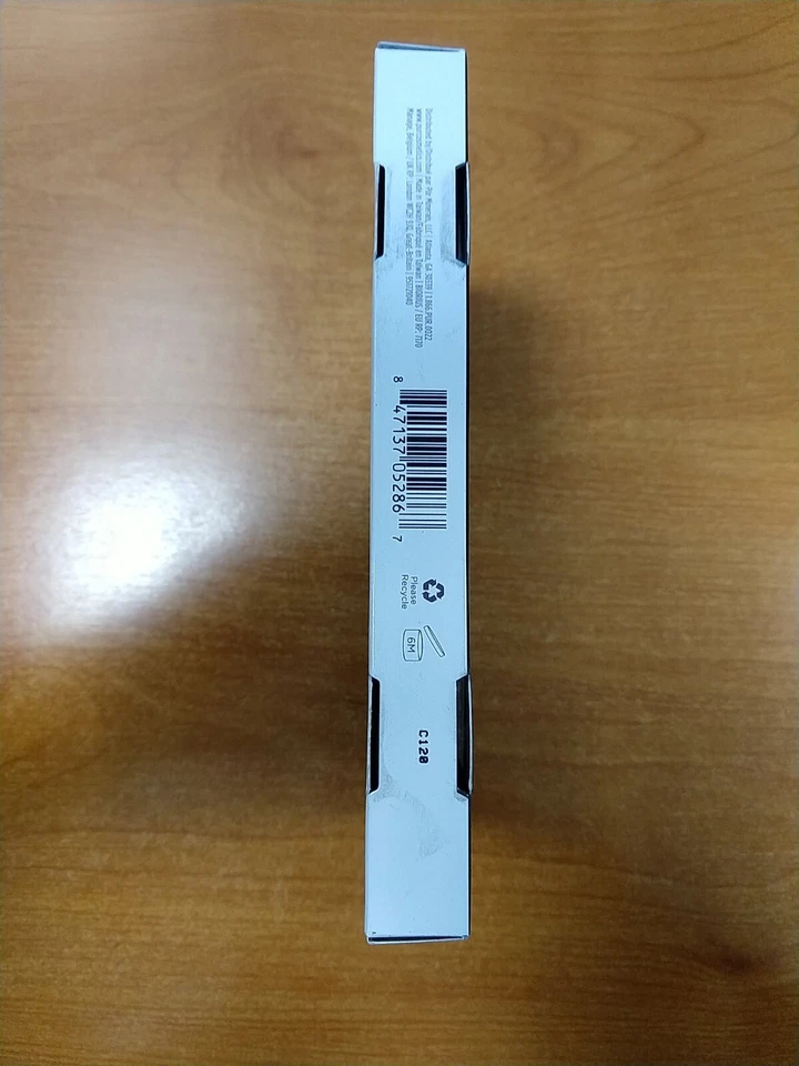 PUR Cosmetics Defense Anti-Pollution Eyeshadow Palette 12pcs Palette (2867) E16A - Image 3 of 4