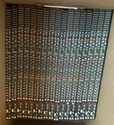 Preamplificadores de audio profesional SSL y bandas de canal