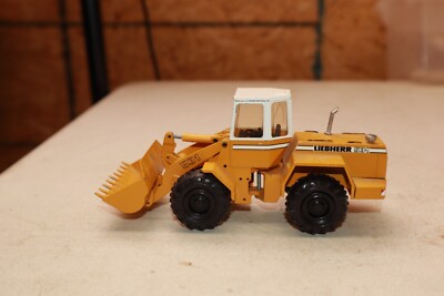 Liebherr 531 Wheel Loader Construction Diecast Model 1:50 Scale Conrad 2887