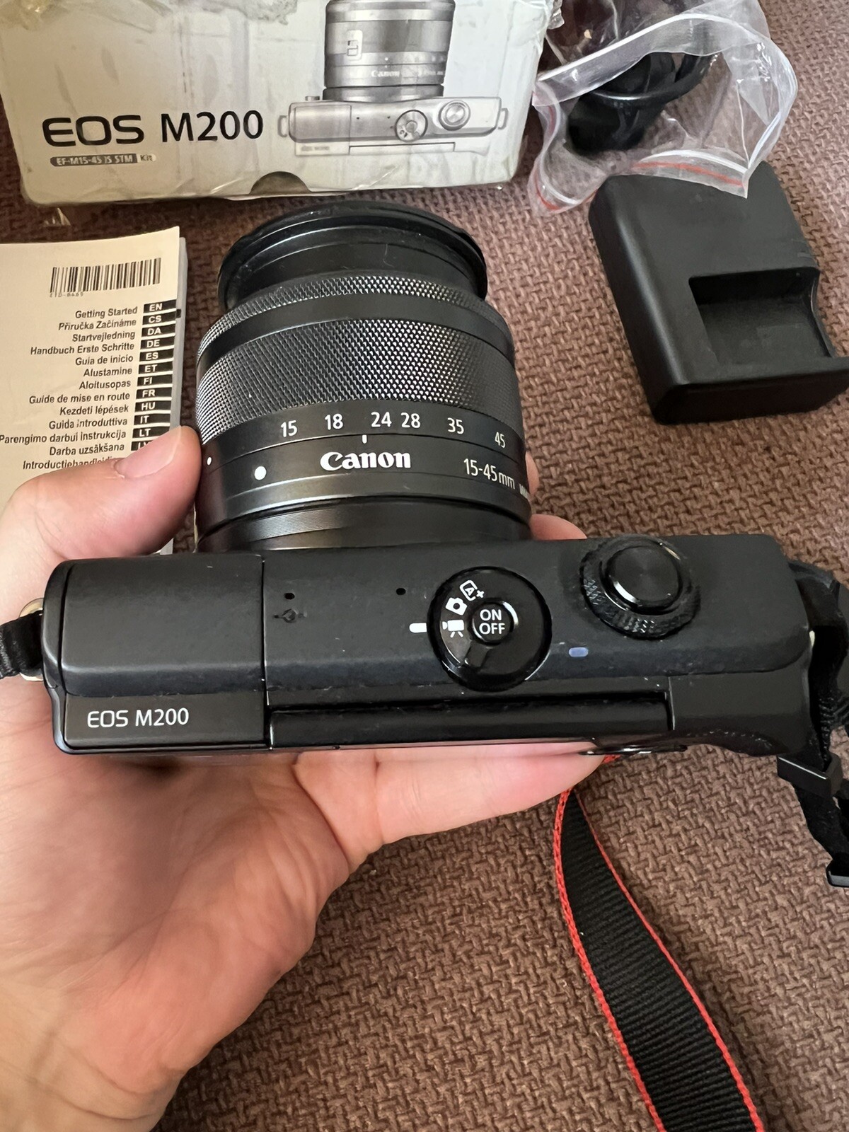 Canon M200 Mirrorless Digital Camera + 1545mm lens + 512Gb SD Card