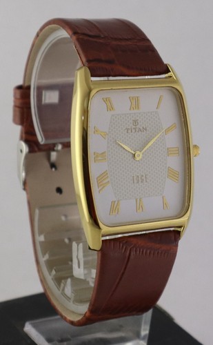 Beautiful Titan Edge Men White Dial Quartz Wristwatch Leather Band Stay Stylish - Picture 2 of 7