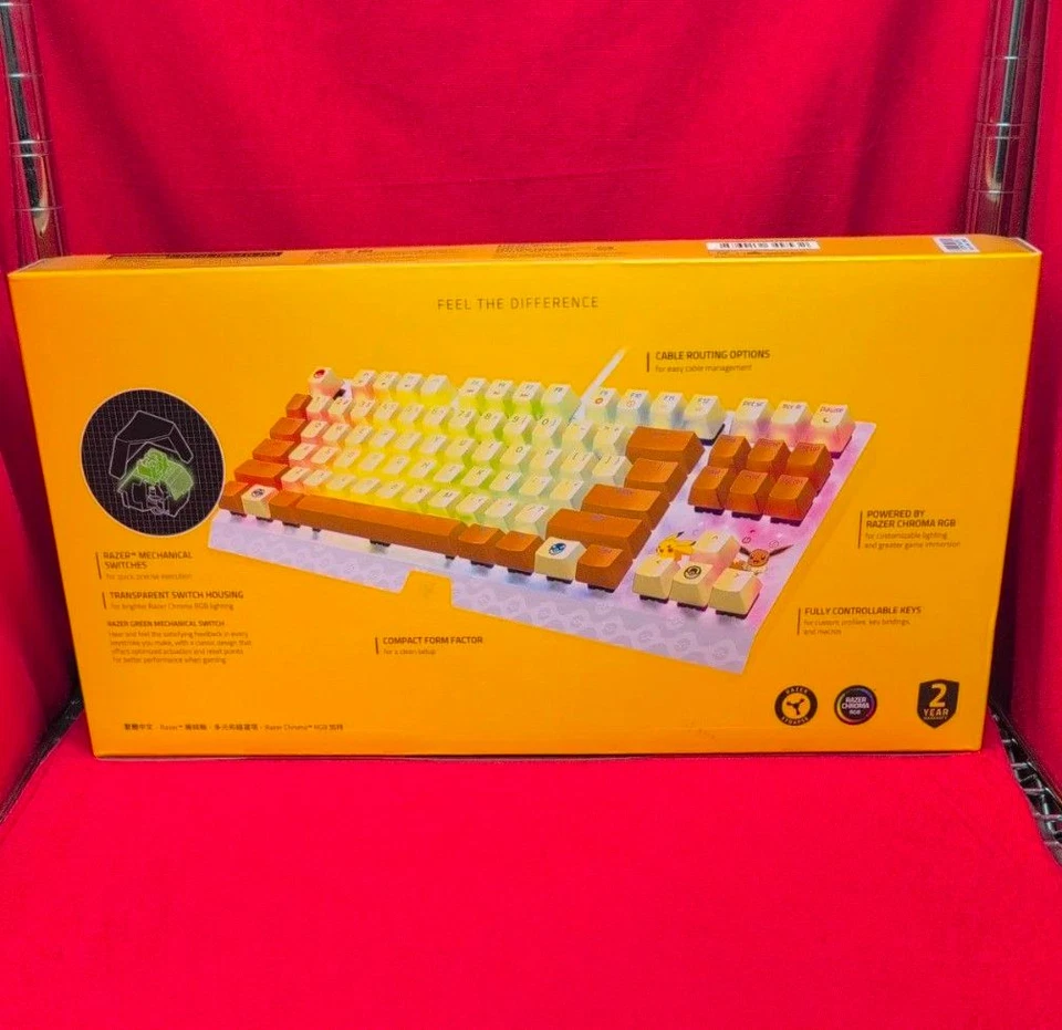 Razer BlackWidow V3 Tenkeyless – Green Switch – US – Pokémon Edition - Image 2 of 4