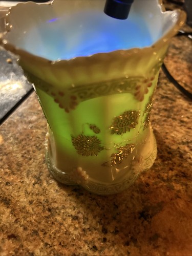 Northwood Chrysanthemum Sprig Custard Glass Spooner Vase 4.5x3.5” DECO - Picture 9 of 10
