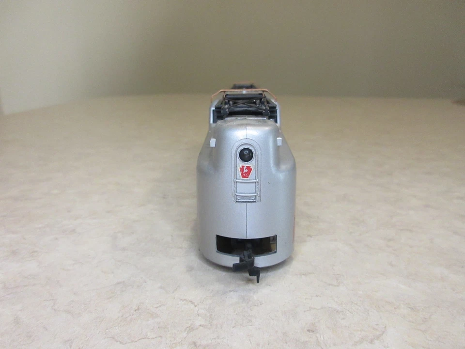 Tyco Pennsylvania Rail Road #4866. GG-1 Locomotive. HO Gauge. Watch The Video! - Image 4 of 4