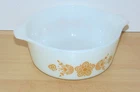 Vintage Pyrex Butterfly Gold on White 1 1/2pt Casserole Dish #472-Ex Cond