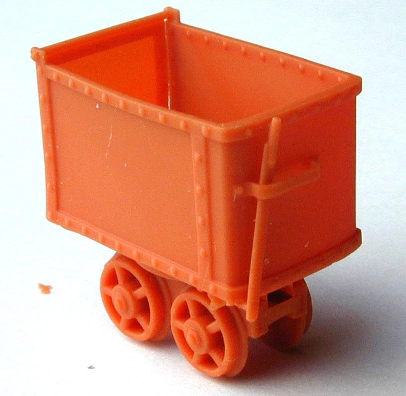 MINING CART (PUSH TYPE) O Scale 1/48 Quantity 6 Rust color Resin print. - Image 2 of 4
