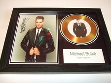 michael buble    SIGNED  DISC  FRAMED 94