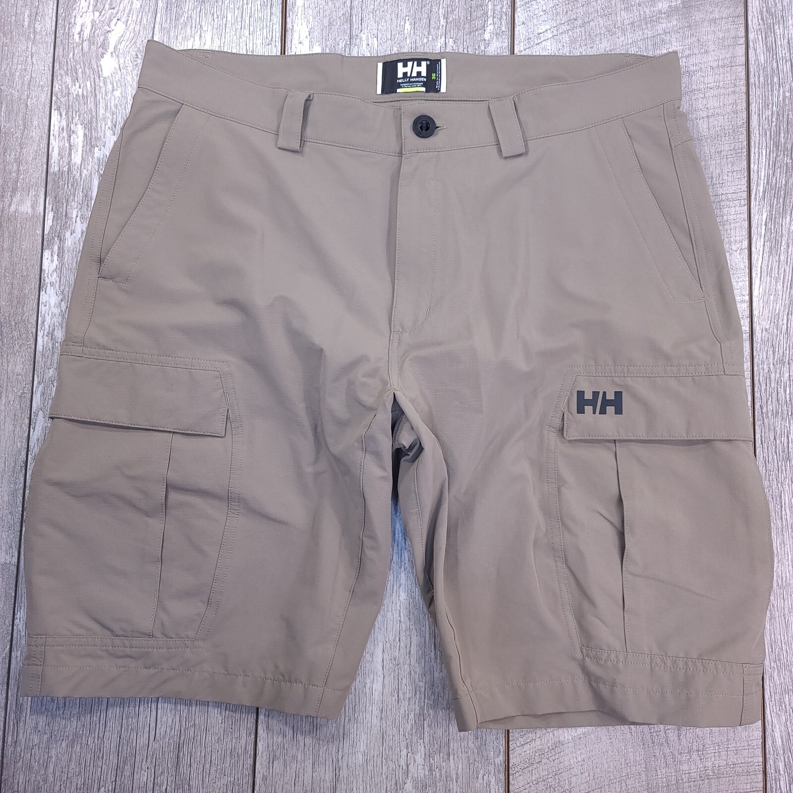 Helly Hansen Men’s Size 36 Beige Quick-Dry Stretch Cargo Performance Shorts