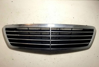 Mercedes-Benz C W203 2005 Kühlergrill A2038800183 MMK6033