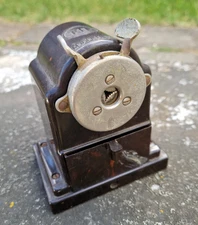 Tischspitzer Büro Vintage Bakelit Bleistiftanspitzer Modell FTE 120