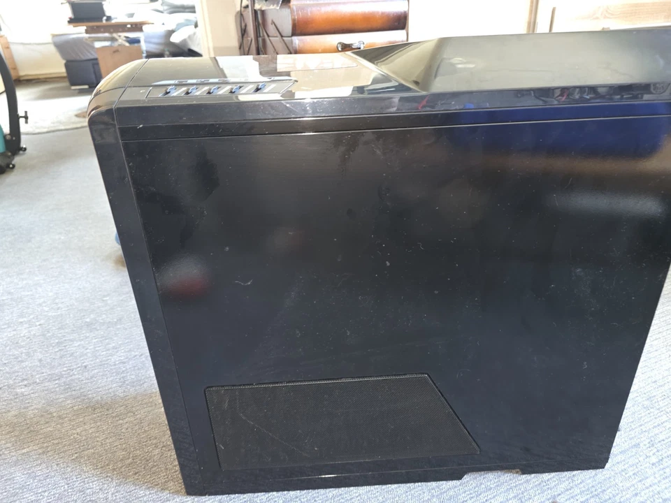 NZXT Phantom Big Tower Schwarz PC Gaming Computer - Bild 2 von 4