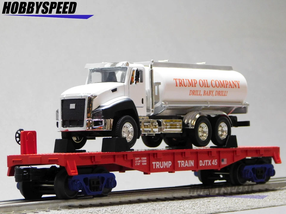 MTH RAILKING DONALD J TRUMP FLAT CARS w TRUCKS 3 PACK O GAUGE train 30-70150 NEW - Image 2 of 4