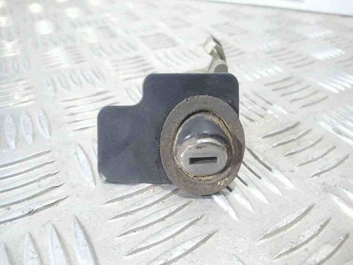 VW PASSAT Variant B5 3B6 Heckklappenschloss 1.80 Petrol 2001 31296083