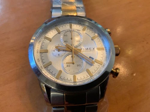 Vintage Timex Rare  Dial Men's Chronograph Watch Silver gold SR927W new battery
