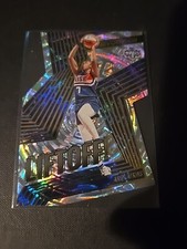 Ariel Atkins - 2022 Revolution WNBA - Liftoff insert #15 FRACTAL parallel. PWE