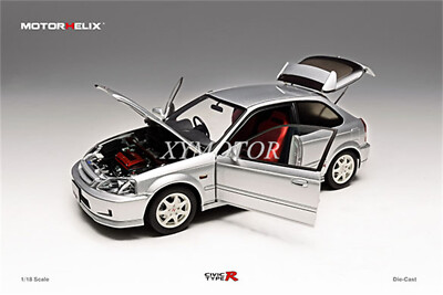 Motorhelix 1/18 Honda Civic Type R EK9-120 Model Car Black/White