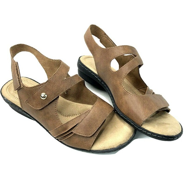 Cobbie Cuddlers Womens Sandals Size 6.5W Open Toe Adjustable Straps Brown | eBay