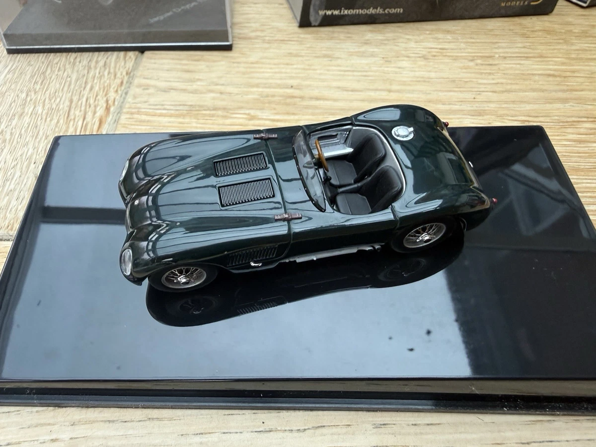 Autoart 1/18 Scale Diecast DC16723B - Jaguar E-Type Cabriolet - Green
