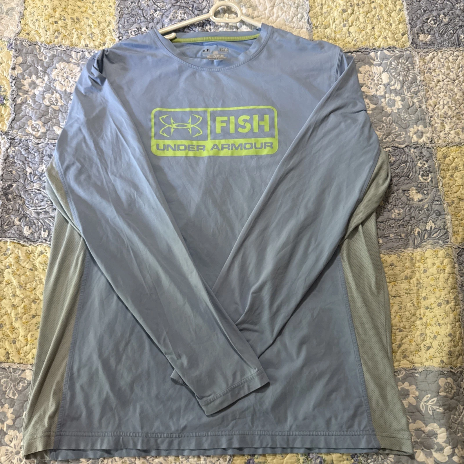 Large Under Armour Heat Gear Drifit Long Sleeve Shirt