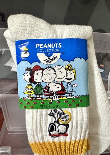 Vintage New 1966 Snoopy Peanuts Socks Size -8 to 9.5 - Picture 2 of 4