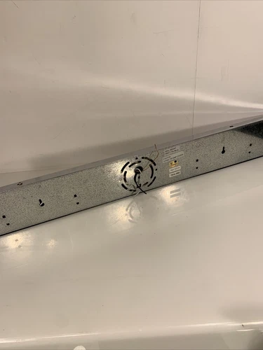 Lighting -5-Light Bath Vanity Polished Chrome -30” X 4.5”-/2014 - Picture 4 of 5