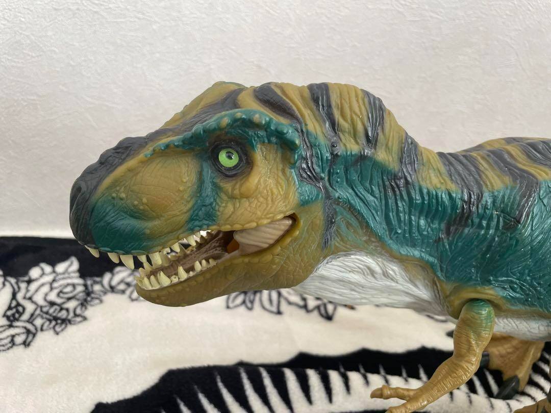 Jurassic Park Lost World Bull T Rex NIB RARE Kenner from Jurassic Park Lost World Bull T Rex NIB RARE Kenner from